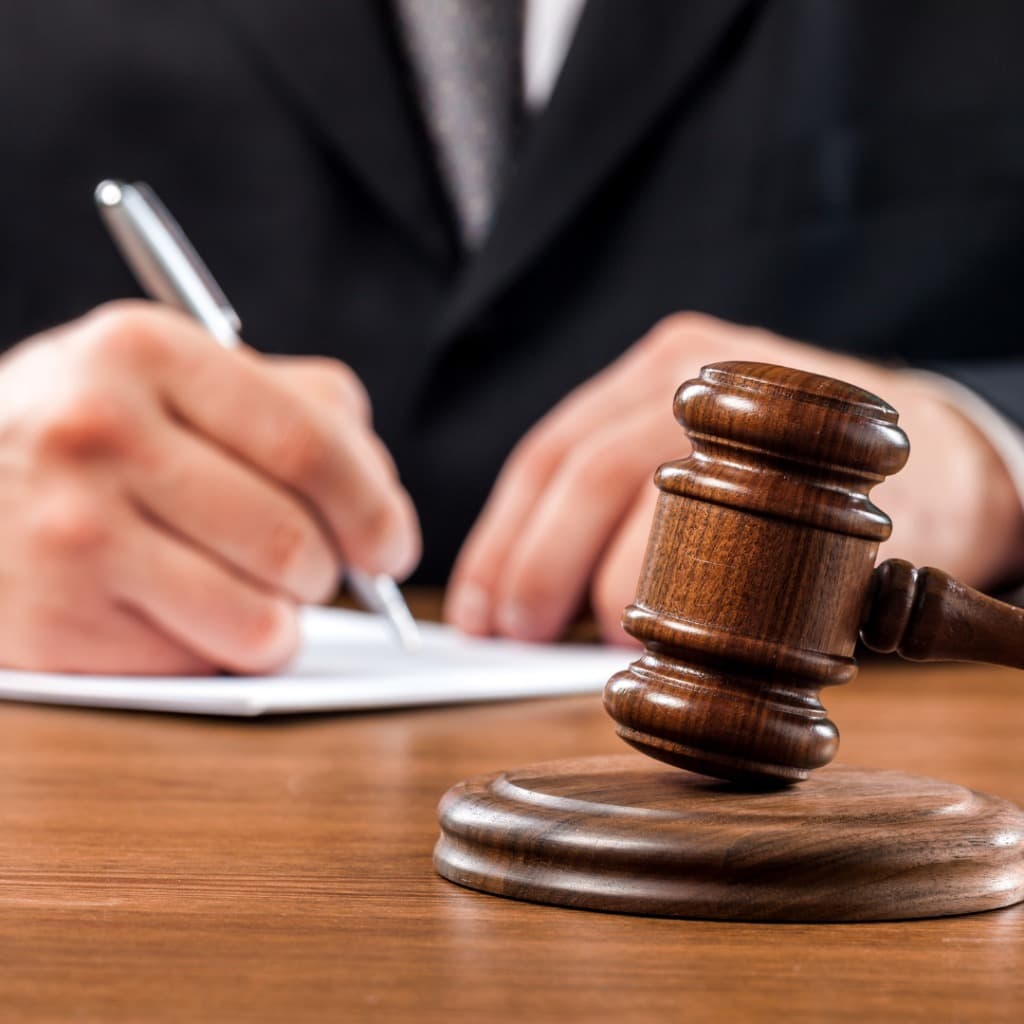 Best Supreme Court attorneys – Skilled in Civil and Criminal Cases